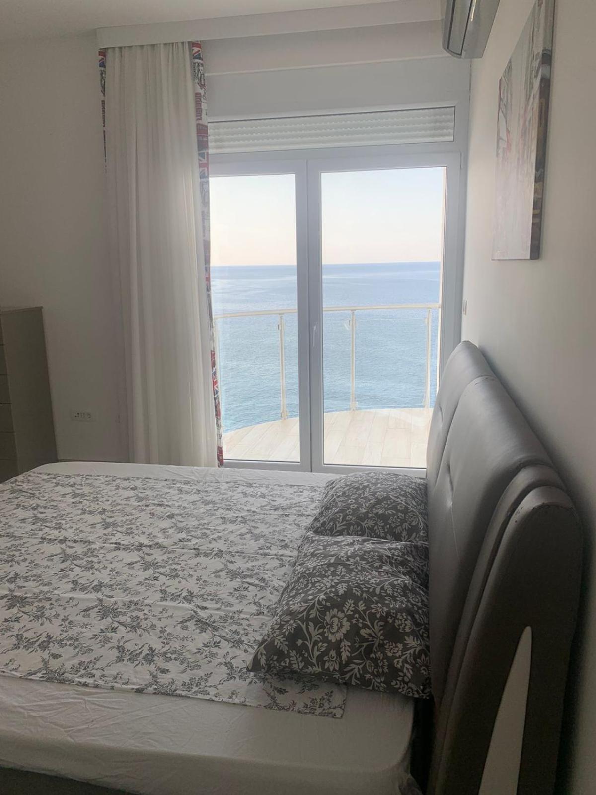 Sea Dreams *